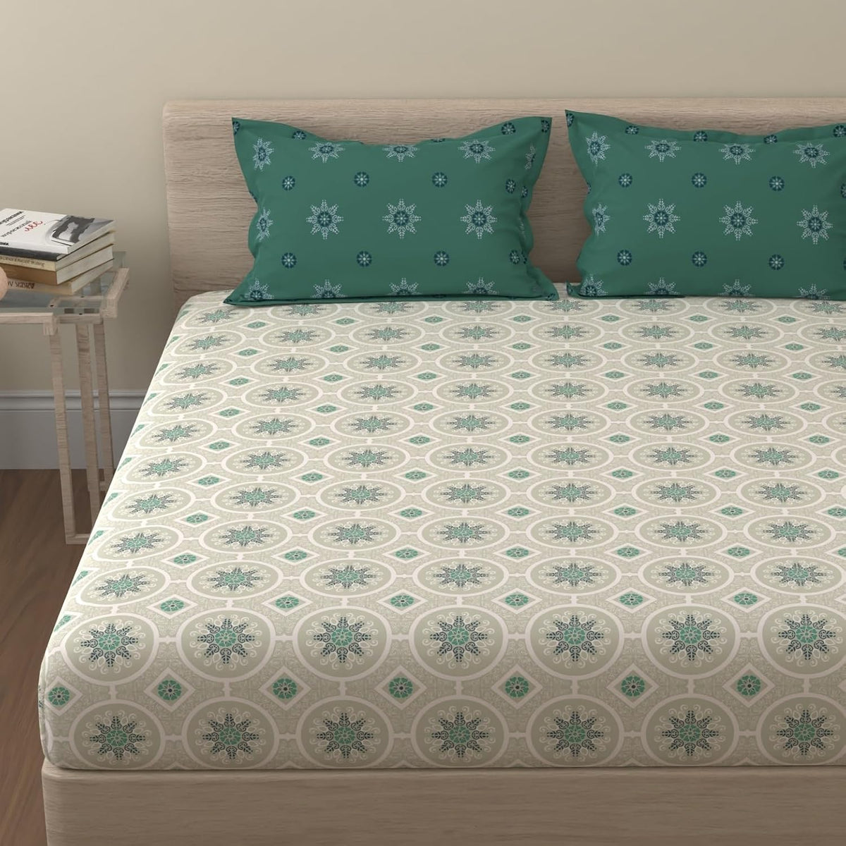 Bedsheet For King Size With 2 Pillow Cover - 108 X 108 Inches, Dark Green | Suitable For All Weather Season - 4 Pcs Bedding Set
