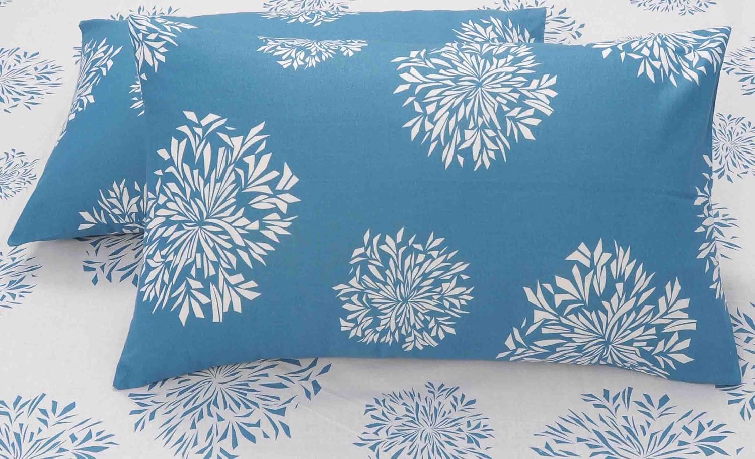 1 Single Bedsheet With 1 Pillow Cover | Durable & Long Lasting Fabric, Easy Hand & Machine Wash | Size - 55 X 88 Inches, White & Blue