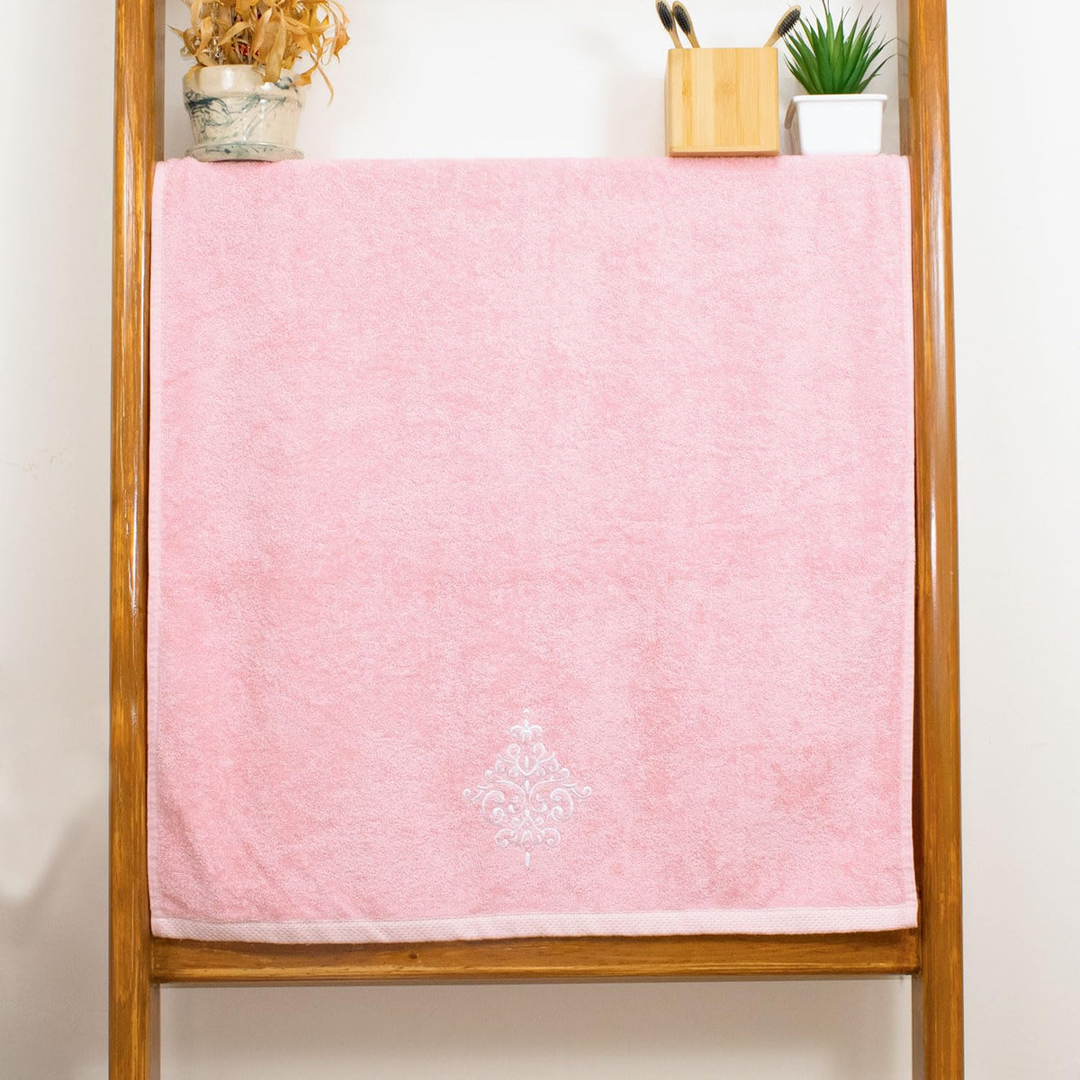 Rangoli 100% Bamboo Bath Towels 500 Gsm | Large Size Ultra Soft, Quick-Absorbent & Eco-Friendly Bath Towels - Peach