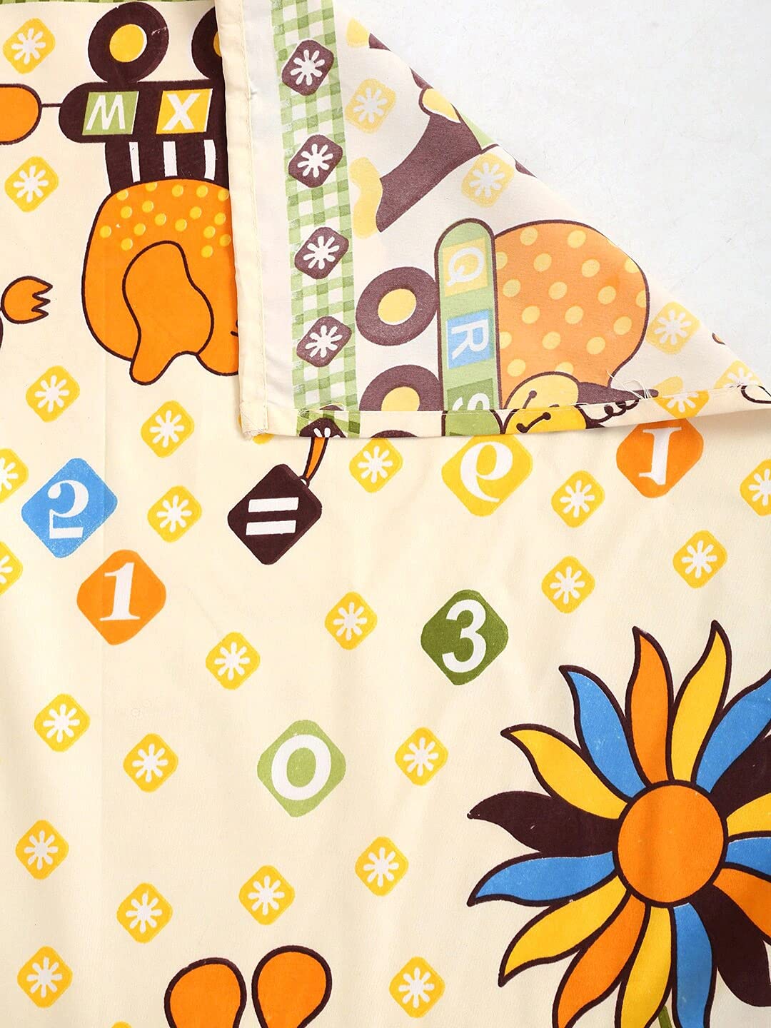 Microfiber Kids Giraffe Elastic Fitted Double Bedsheet With 2 Pillow Covers | 90 X 90 Inches, Yellow | Normal Hand Wash Or Machine Wash