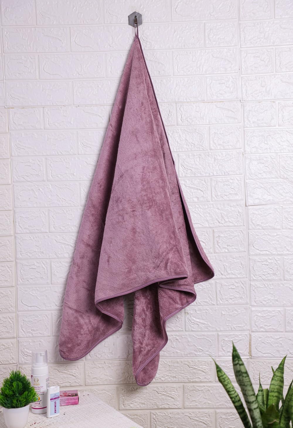 Fezora Microfiber Bath Towel 400 Gsm | Men & Women Large Size Ultra Soft, Quick Dry, Lightweight & Super Absorbent Towel (Wine)