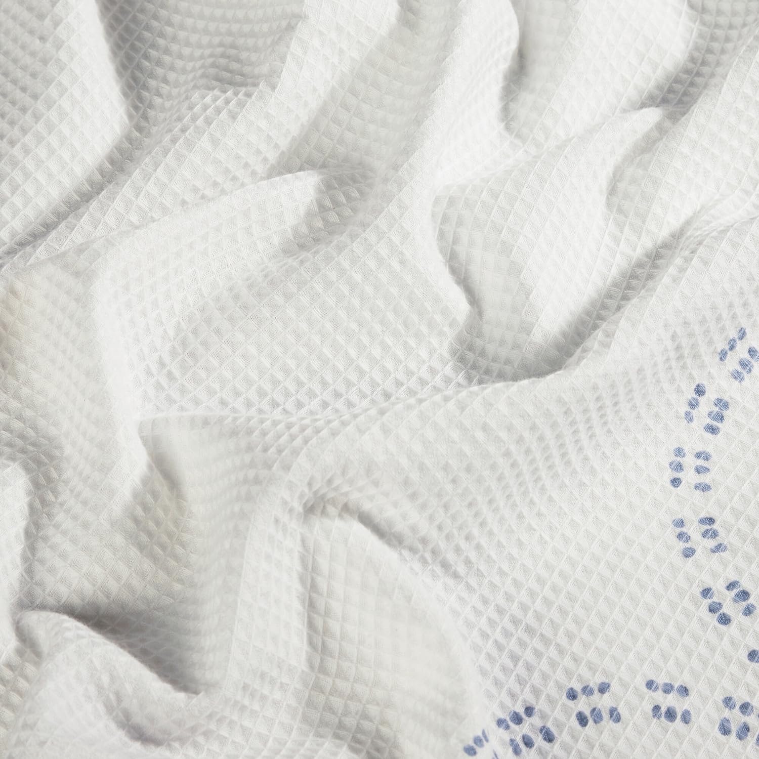 Haus & Kinder Regalia Waffle Bath Towel 400 Gsm | Honeycomb Large Size Bathing Towels | Scallop Bliss White