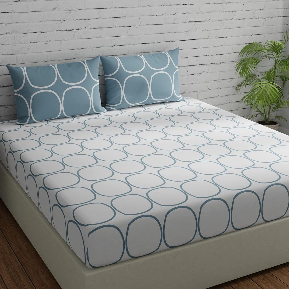 King Size Bedsheet For Double Bed With 2 Pillow Cover - 72 X 78 Inches, White & Blue | Perfect For Lifestyles & Everyday Use | 144 Thread Count