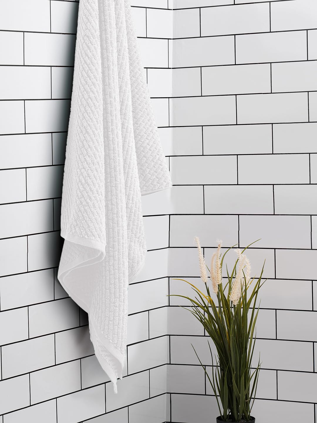 Spaces 100% Cotton Large Size Bath Towel 450 Gsm | Super Absorbent, Quick Dry, Ultra Soft Bath Towel | Dobby Solid Design (White)