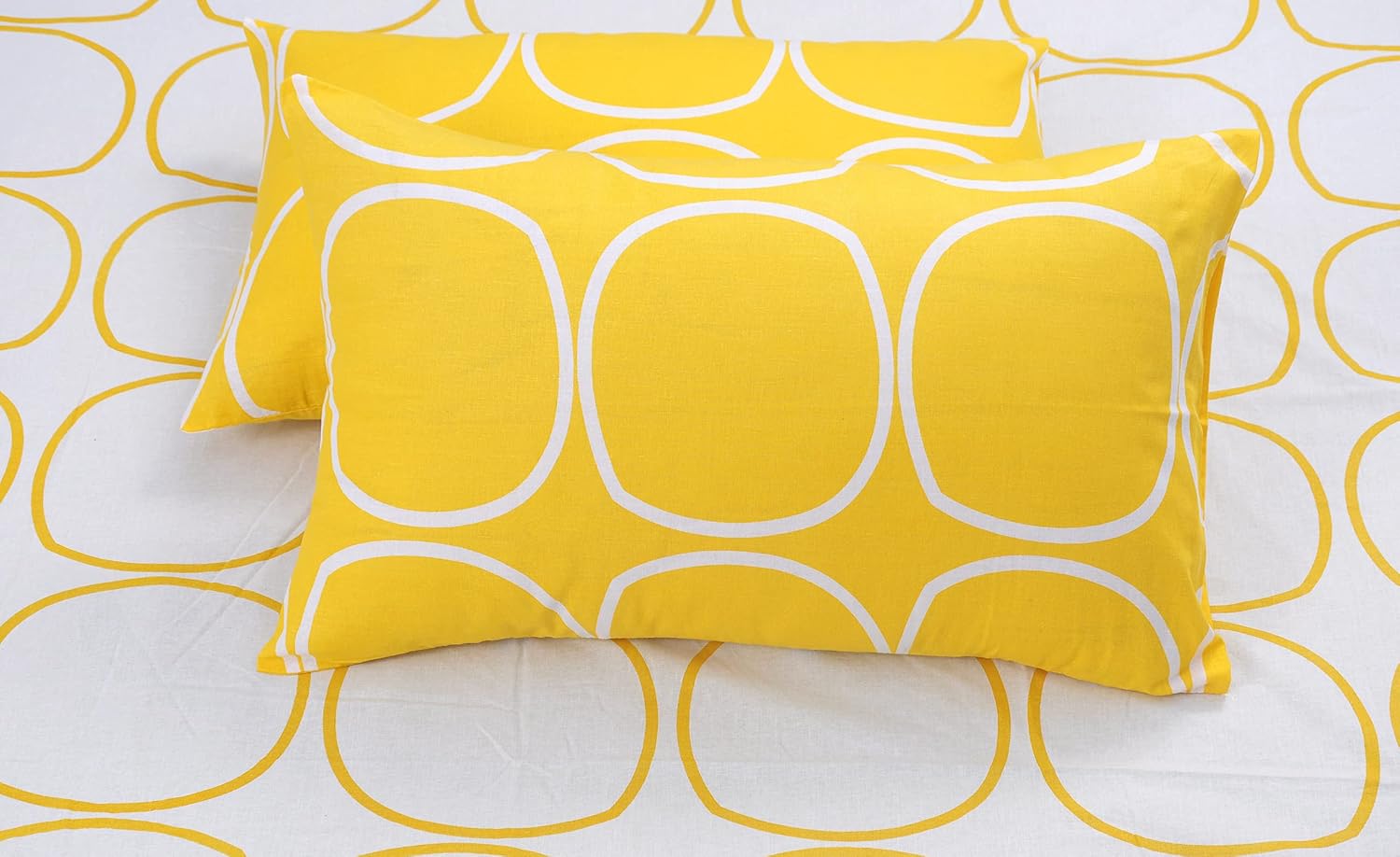 King Size Bedsheet For Double Bed With 2 Pillow Cover - 72 X 78 Inches, White & Yellow | Perfect For Lifestyles & Everyday Use | 144 Thread Count