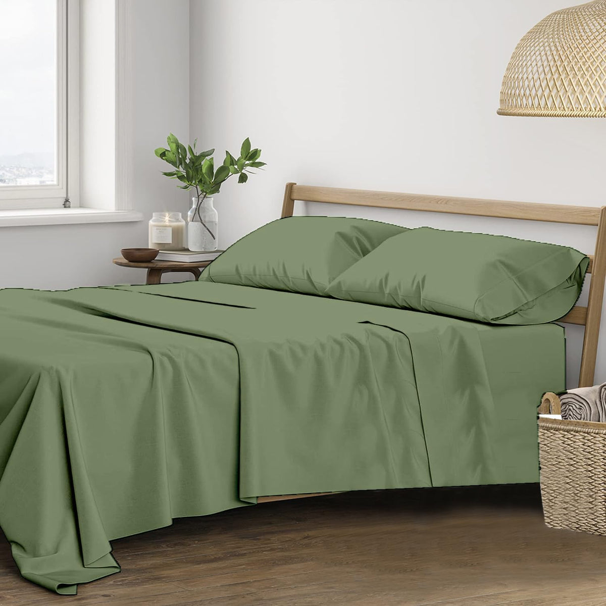 Plain Queen Size Double Bedsheet With 2 Pillow Covers (86 X 104 Inch, Green) | Breathable & Skin-Friendly | Ideal For Hotel, Guest House, Bedroom