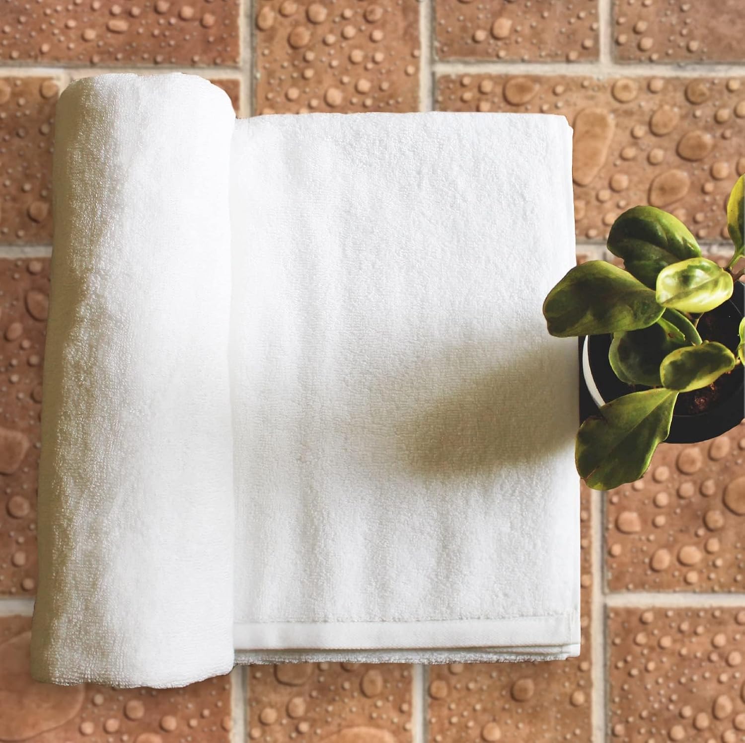 Heelium Bamboo Bath Towel 3x Softer & Quick Drying 400 Gsm (White)