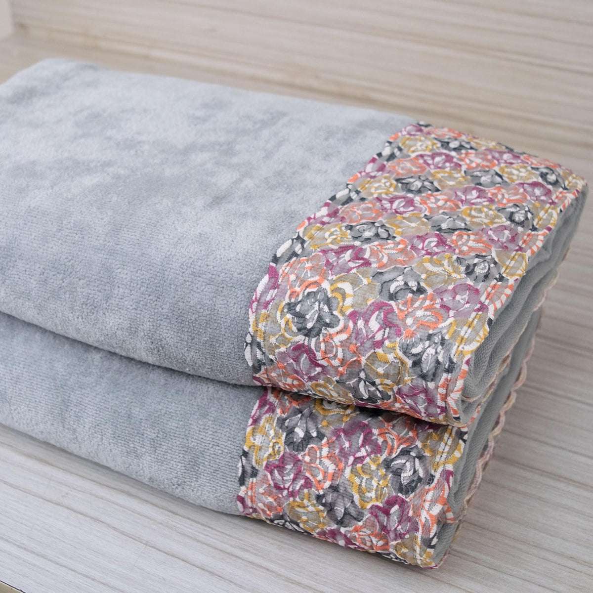 Rangoli Prima Dream 100% Cotton Lace Bath Towel 900 Gsm | Ultra Soft, Super Absorbent & Eco-Friendly Hanging Bath Towels (Grey) - Pack Of 2