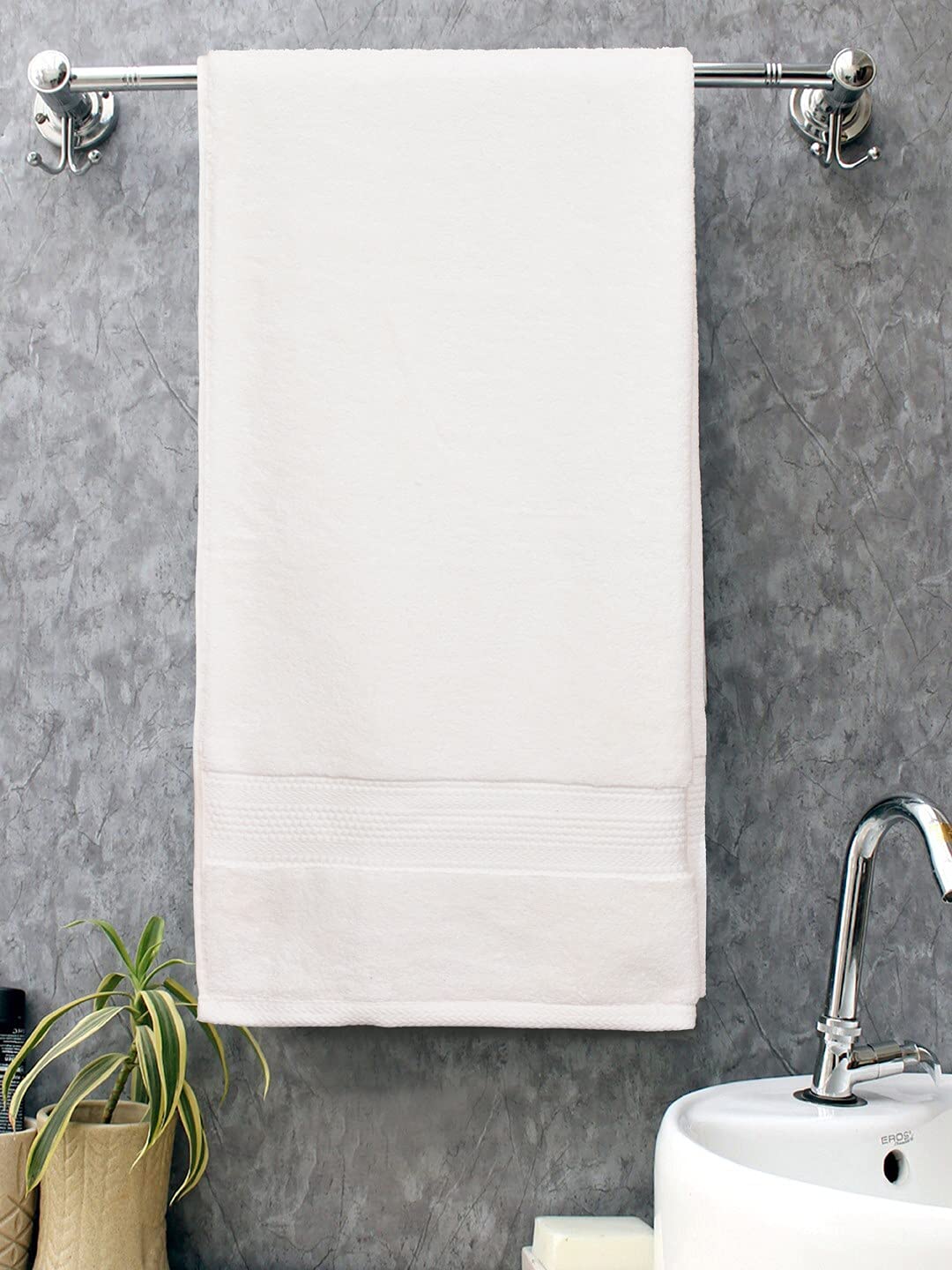 Bombay Dyeing Super Ultrx Zero Twist Plain Dyed Cotton Bath Towel 650 Gsm (White)