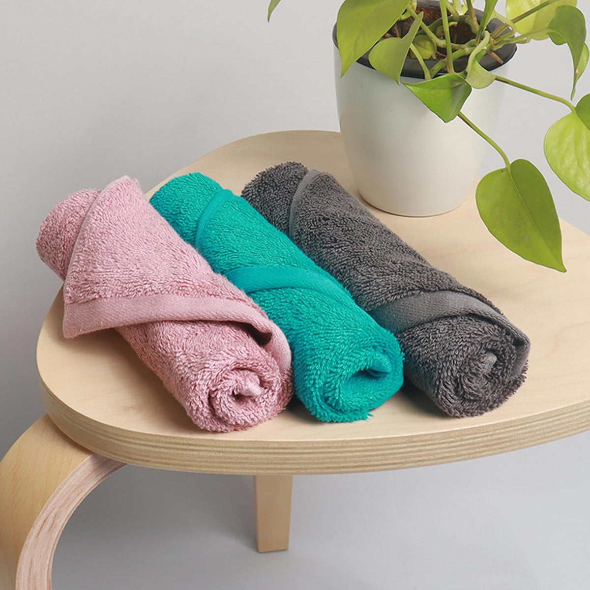 Heelium Bamboo Face Towel 600 Gsm | Ultra Absorbent & Odour-Free 3x Softer Than Cotton Towels | Pack Of 3 (Peach, Teal & Grey)