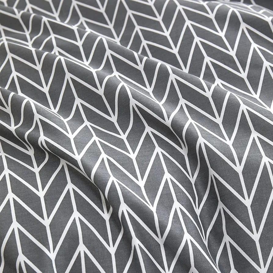 Cotton Double Bedsheet For Queen Size With 2 Matching Pillow Covers For Home - 90 X 100 Inches, Grey & White | Smooth Finish, Soft Touch & Breathable Comfort For Everyday Use