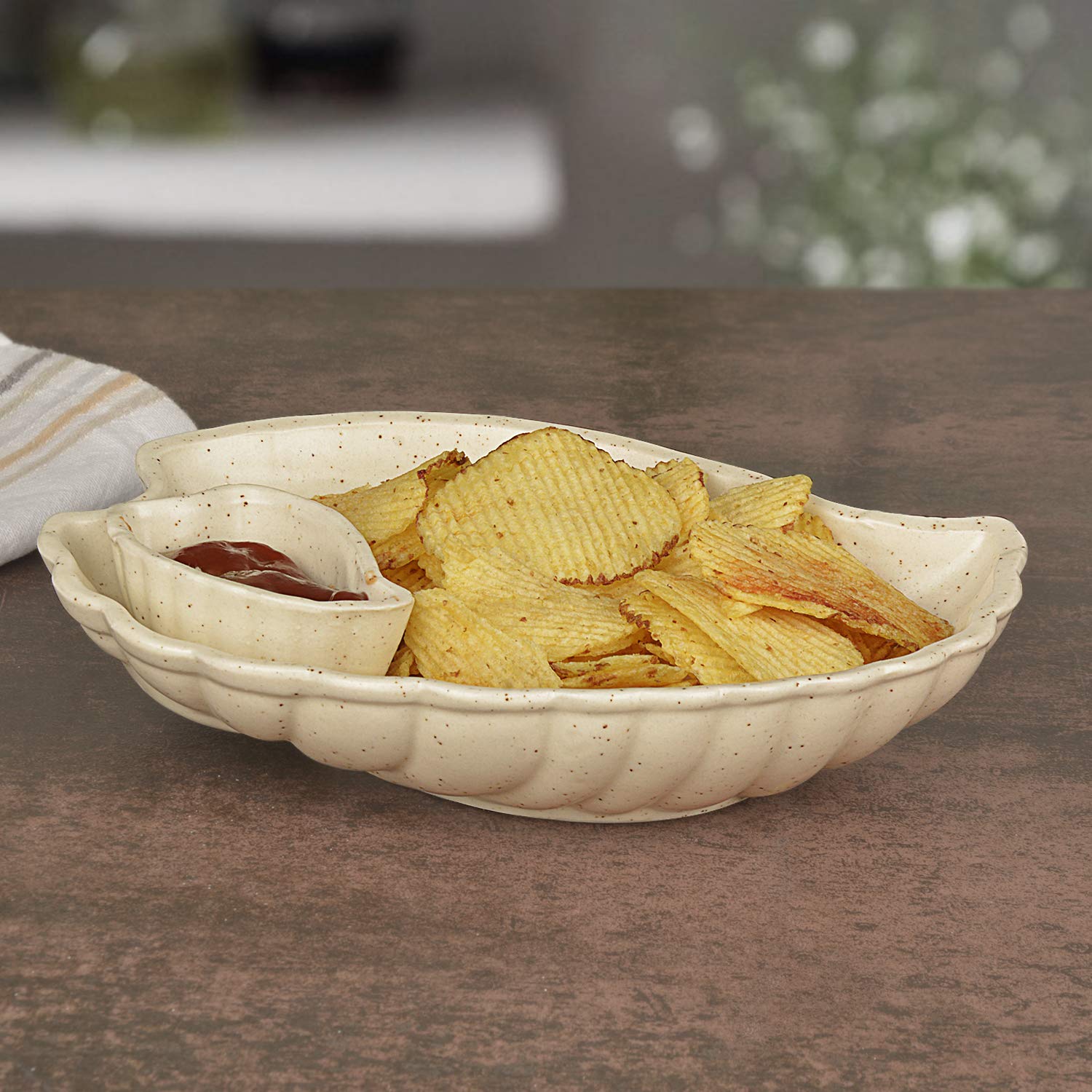 Ceramic Snacks Serving Platter With Dip Cup - Off White, 8 Inches | Nachos & Snack Serving Platter