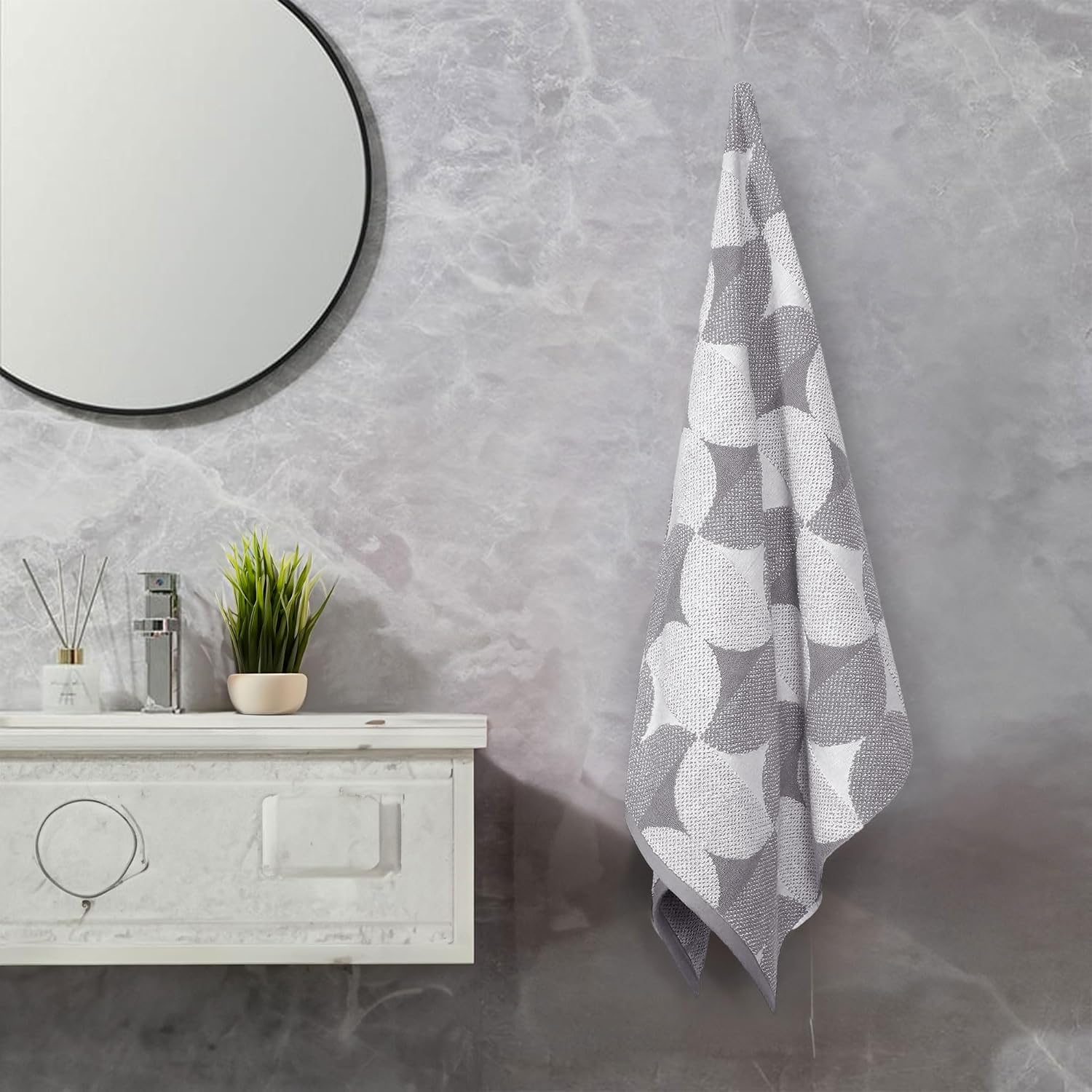 Mytrident Bath Towel 600 Gsm | 100% Cotton Fashion Bath Large Size Towel Ultra Soft, Super Absorbent, Luxurious, Amazingly Plush (Sharkkin)