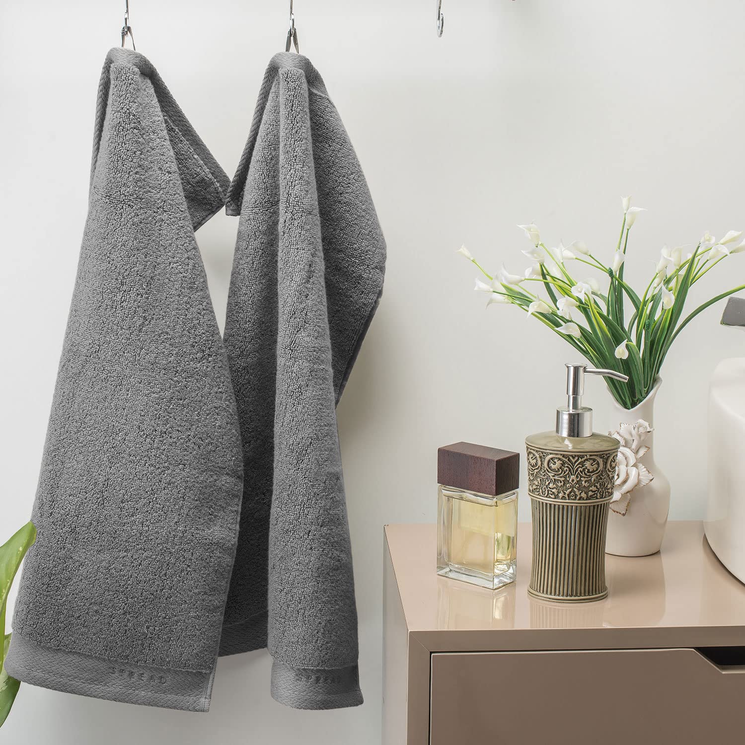 Spread Spain Resort Luxury Cotton Hand Towel 750 Gsm Maximum Softness & Absorbency, Ultra-Durable For Luxury Hotel & Spa Quality Hand Towel- Carbon (2 Piece)