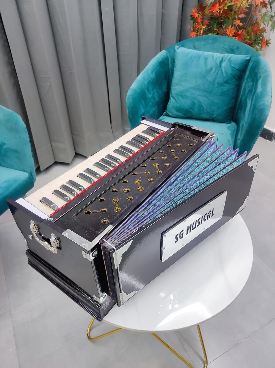 Harmonium For Beginner - 2 Reeds (Base-Male), Multi Fold Bellow, 39 Keys, 7 Stopper Finish Lacquer | Tuning A440 Hz Pitch - Two Side Carry Handles