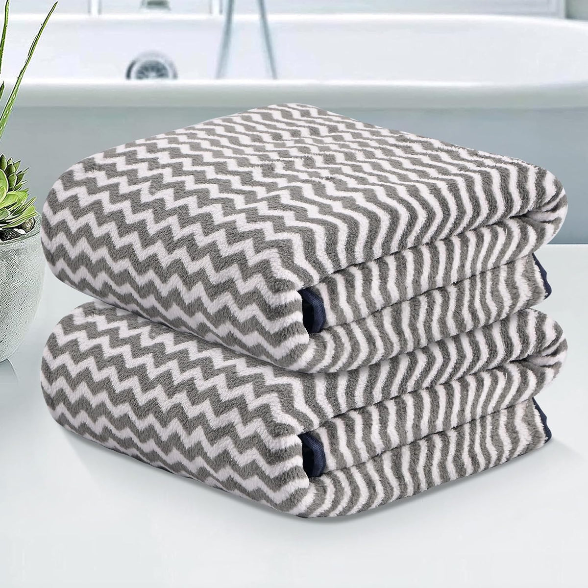 Kuber Industries Microfiber Bath Towel 700 Gsm | Large Size Soft Quick Dry & Absorbent Shower Bath Towel (Zig Zag - Grey)- Pack Of 2