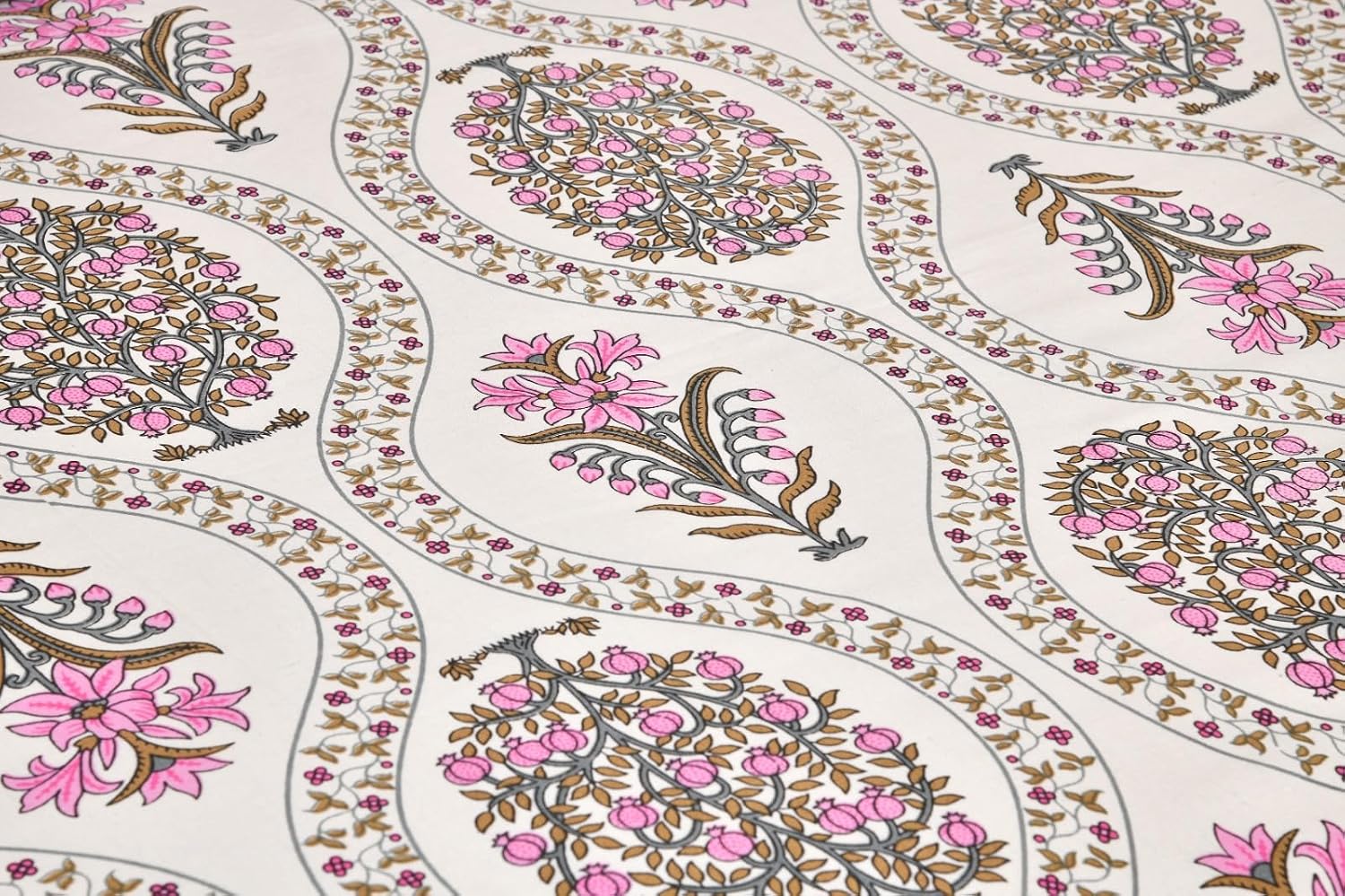 Bedsheet For Queen Bed With 2 Pillow Covers - 90 X 108 Inches, Cream & Pink | Pure Cotton Traditional Jaipuri Printed | Ideal For Both Everyday Use & Special Events