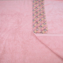 Rangoli Prima Dream 100% Cotton Lace Bath Towel 450 Gsm | Ultra Soft, Super Absorbent & Eco-Friendly Hanging Bath Towel (Light Pink) - Pack Of 1