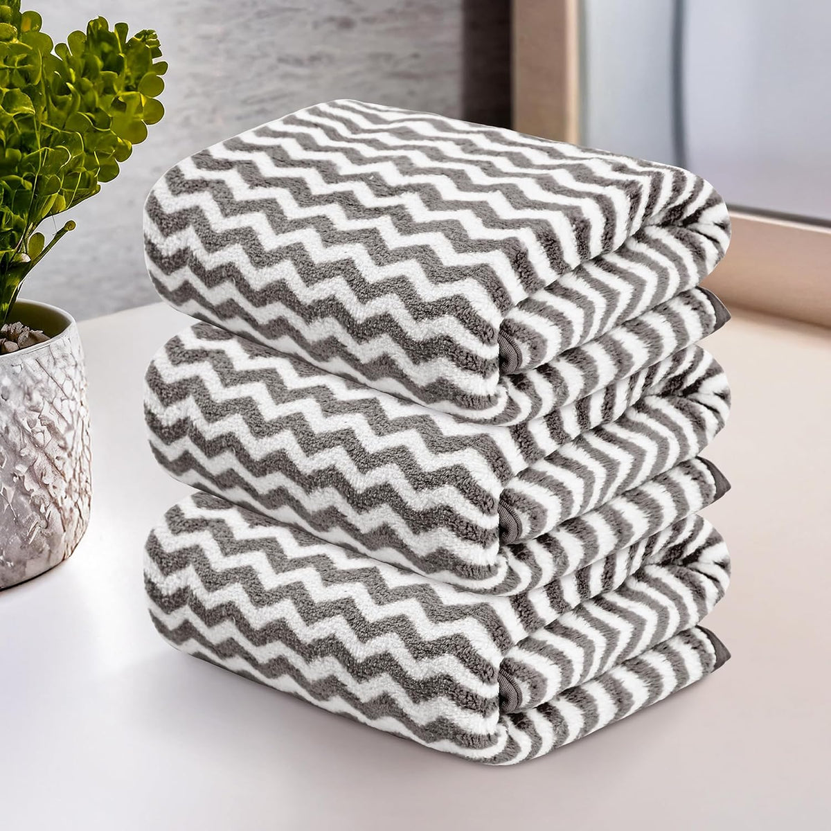 Heart Home Microfiber Soft Face Towels 700 Gsm | Quick Dry & Absorbent Hanging Hand Towels Zig Zag - Grey (Pack Of 3)