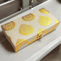 Decorative & Attractive Box Cash Box, Shagun Box, Jewellery Box, Money Box Envelop Wedding, Gift Box, Bangel Box Pann Patta Design, Pack Of 1, Colour - Off White