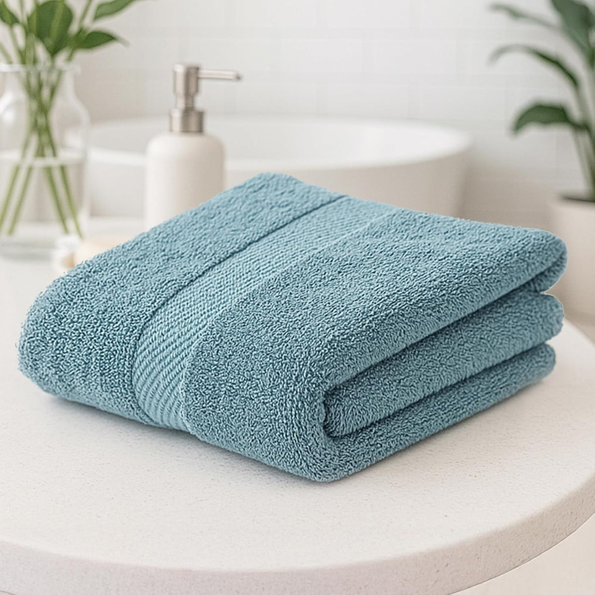 Earthy Fables Premium Bath Towel 600 Gsm | 100% Combed Cotton Ultra Soft, Quick Dry & Highly Absorbent For Home, Travel & Acne-Prone Skin, 140 X 70 Cm (Aqua)