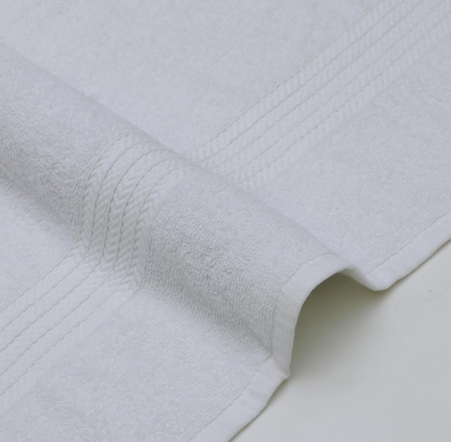 RD Trend 100% Cotton Bath Towels 500 Gsm | Soft & Absorbent Bath Towel For Men, Women Urban Comfort (White)