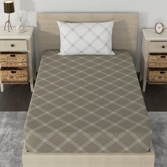 Fitted 1 Single Size Bedsheet With 1 Pillow Cover - Size 36 X 78 Inches, White & Black | Luxury Soft Sheet, Lightweight & Breathable Bedsheet