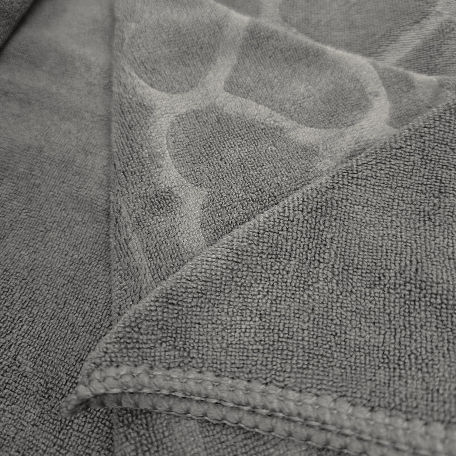 Nive Home Linens Microfiber Bath Towel 400 Gsm | Self Design, Ultra Soft, Super Absorbent, Quick Dry (Gray)