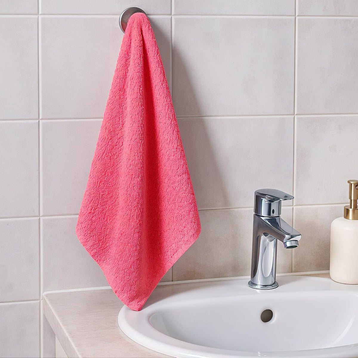Kuber Industries Microfiber Cleaning Towel 200 Gsm | Reusable Cleaning Cloths For Kitchen, Duster & Home Cleaning Towel Hanging Loop - Pack Of 1 (Pink)