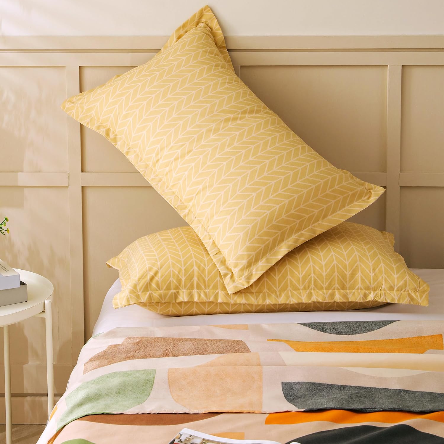 Microfiber Bedsheet Double Bed With 2 Pillow Cover - 88 X 100 Inches, Multicolor | Soft & Light-Weight - Special Occasion | Bedsheet For Queen Size Bed