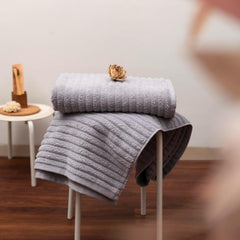 Vilasiya 100% Cotton Elace Ribbed Style Bath Towel 600 Gsm | Zero Twist Yarn Luxurious Soft, Extra Absorbent & Plushy (Light Grey)