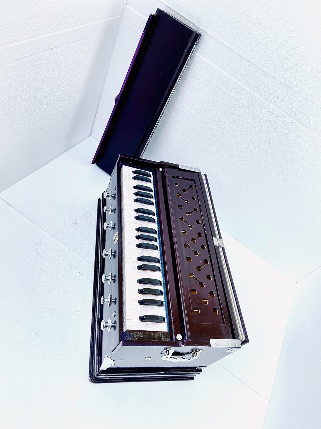 Harmonium For Beginner Or Student - 7 Stopper, 39 Keys, Two Reeds (Bass+ Male), Double Fold Bellow, 3 1/4 Octave | Two Side Carry Handles, Jaali Frame On Keys