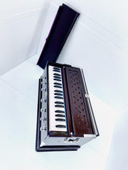Harmonium For Beginner Or Student - 7 Stopper, 39 Keys, Two Reeds (Bass+ Male), Double Fold Bellow, 3 1/4 Octave | Two Side Carry Handles, Jaali Frame On Keys