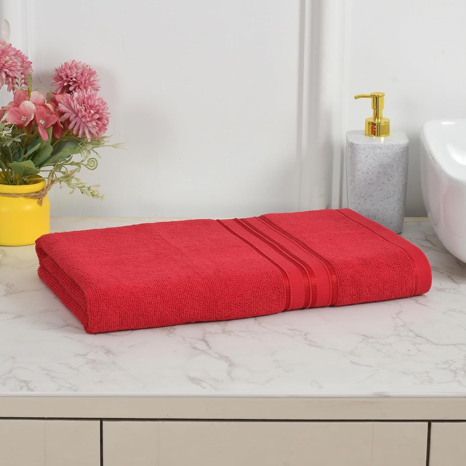 Cotton Bolls Textiles 100% Cotton Bath Towel 600 Gsm | Super Soft & Absorbent Quick-Dry Bath Towel Textured & Durable Cotton Towel (Classic Red)