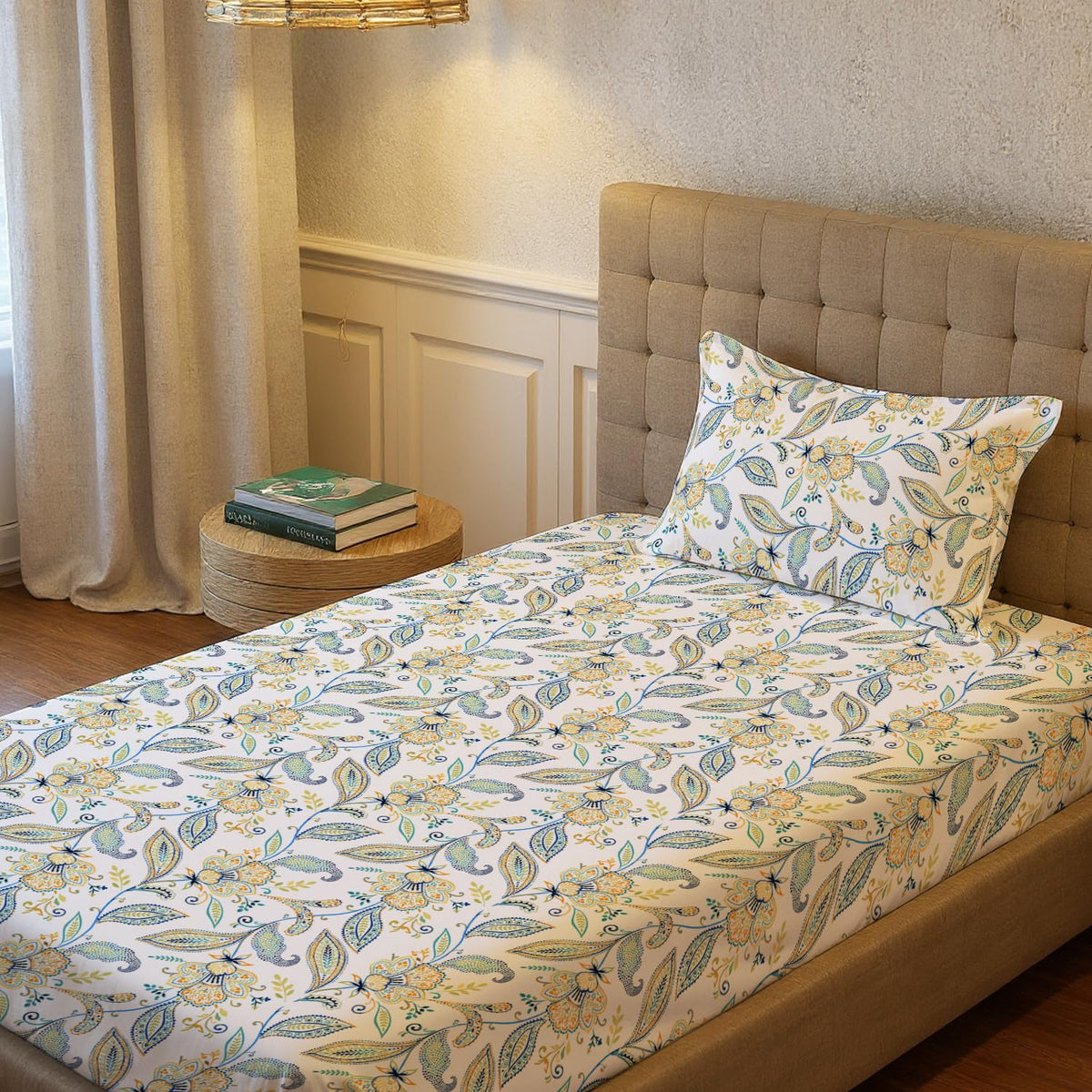 Printed Bedsheet For Single Bed With 1 Pillow Cover (Size 58 X 90 Inches) White & Blue | Bedding Set Is Beautifully Coordinated | Breathable, Lightweight & Easy To Maintain