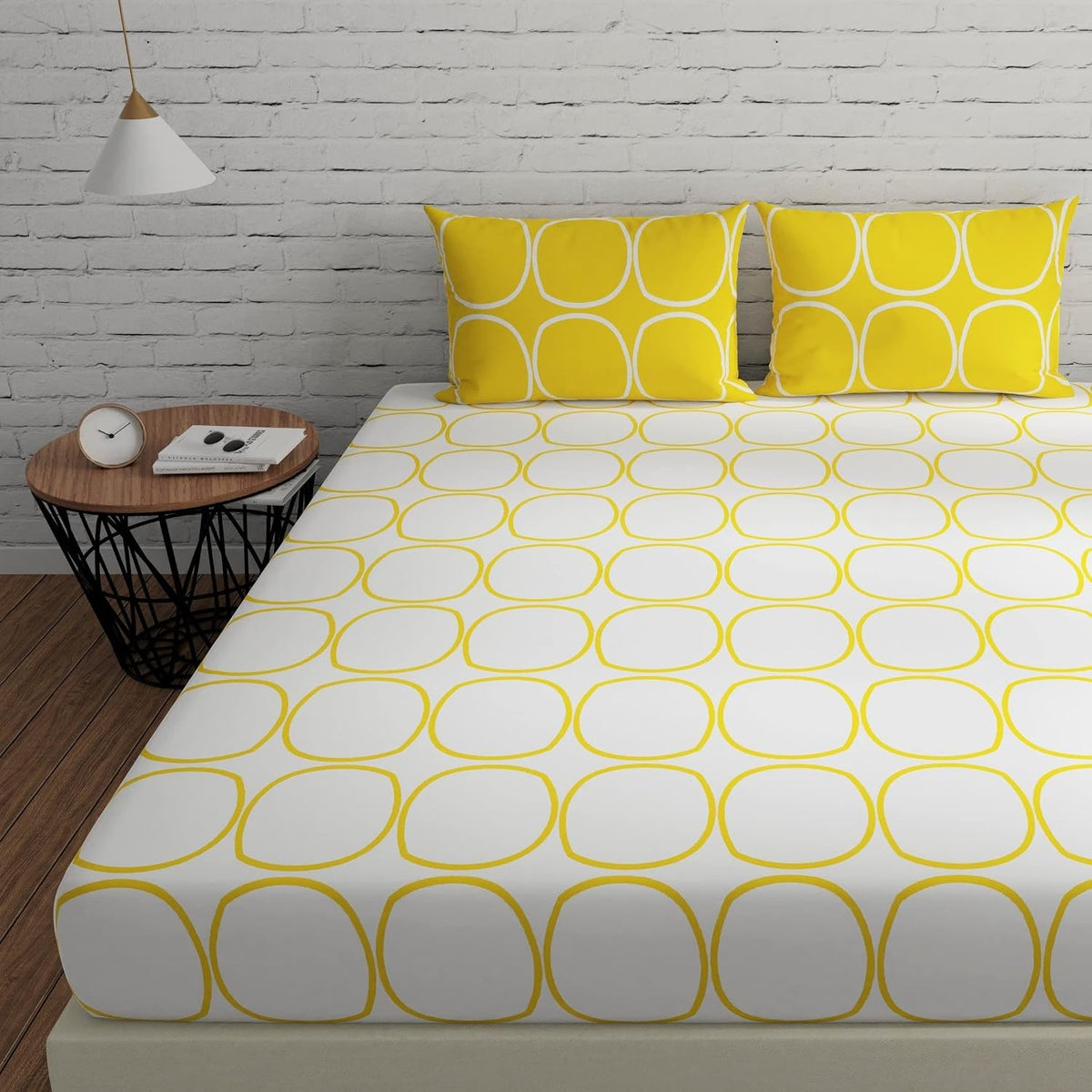 King Size Bedsheet For Double Bed With 2 Pillow Cover - 72 X 78 Inches, White & Yellow | Perfect For Lifestyles & Everyday Use | 144 Thread Count