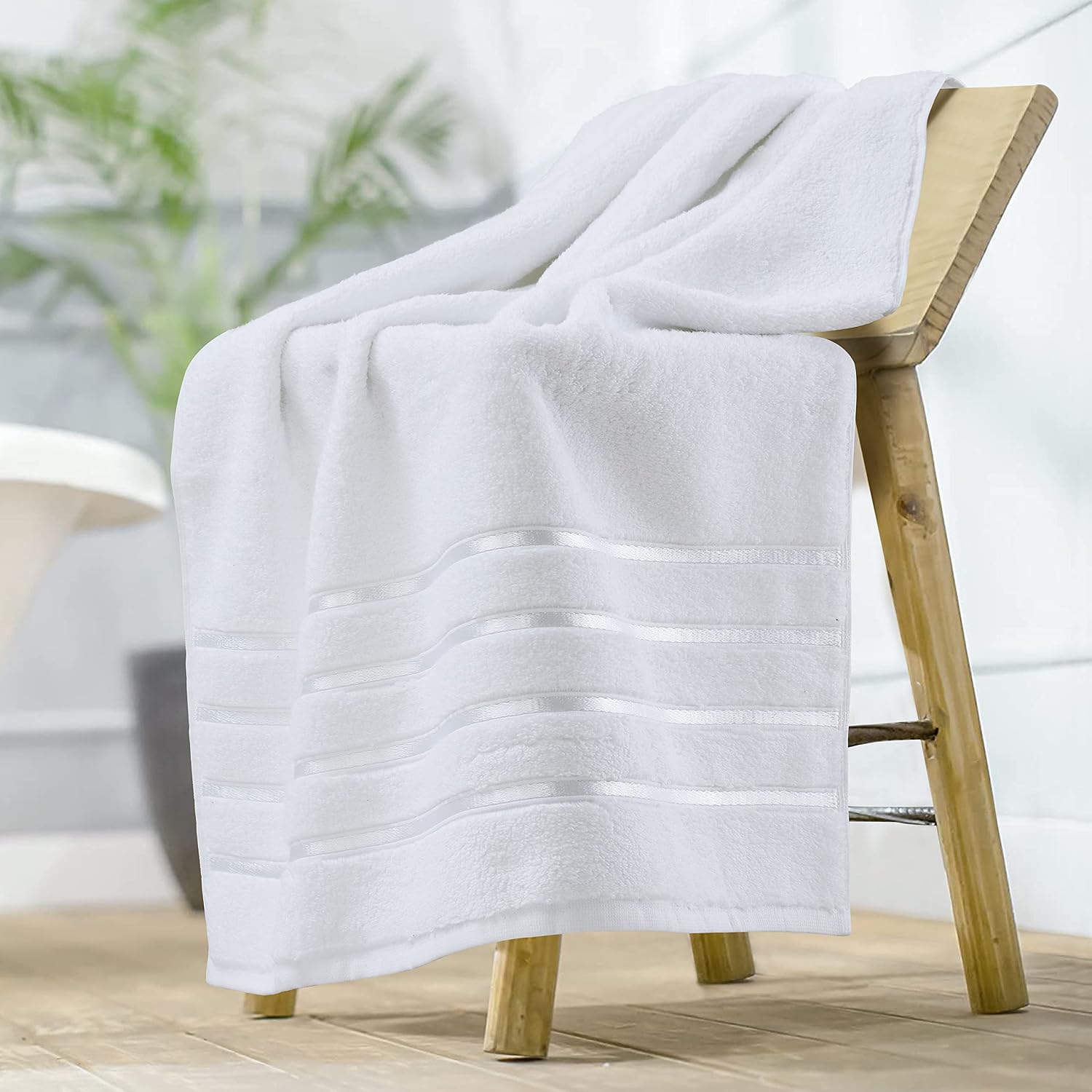 Spread Spain 100% Cotton Hand Towel 600 Gsm | Soft, Fluffy, Super Absorbent & Quick Dry Towels For Pool, Spa & Gym (White)