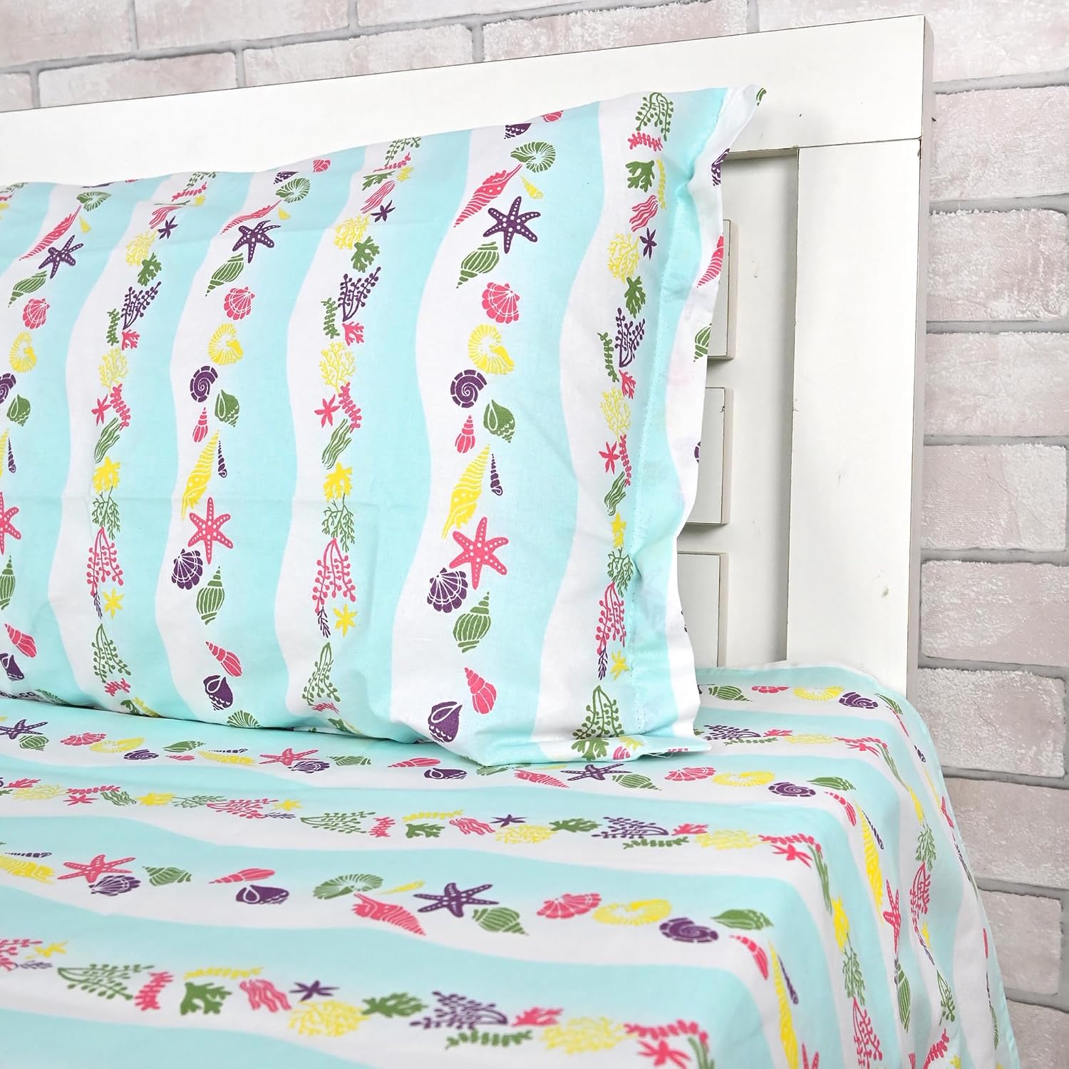1 Single Bedsheet With 1 Pillow Cover - 57 X 87 Inches, Multicolor | Skin Friendly Fabric For Everyday Use - Soft, Breathable & Comfortable Sleeping