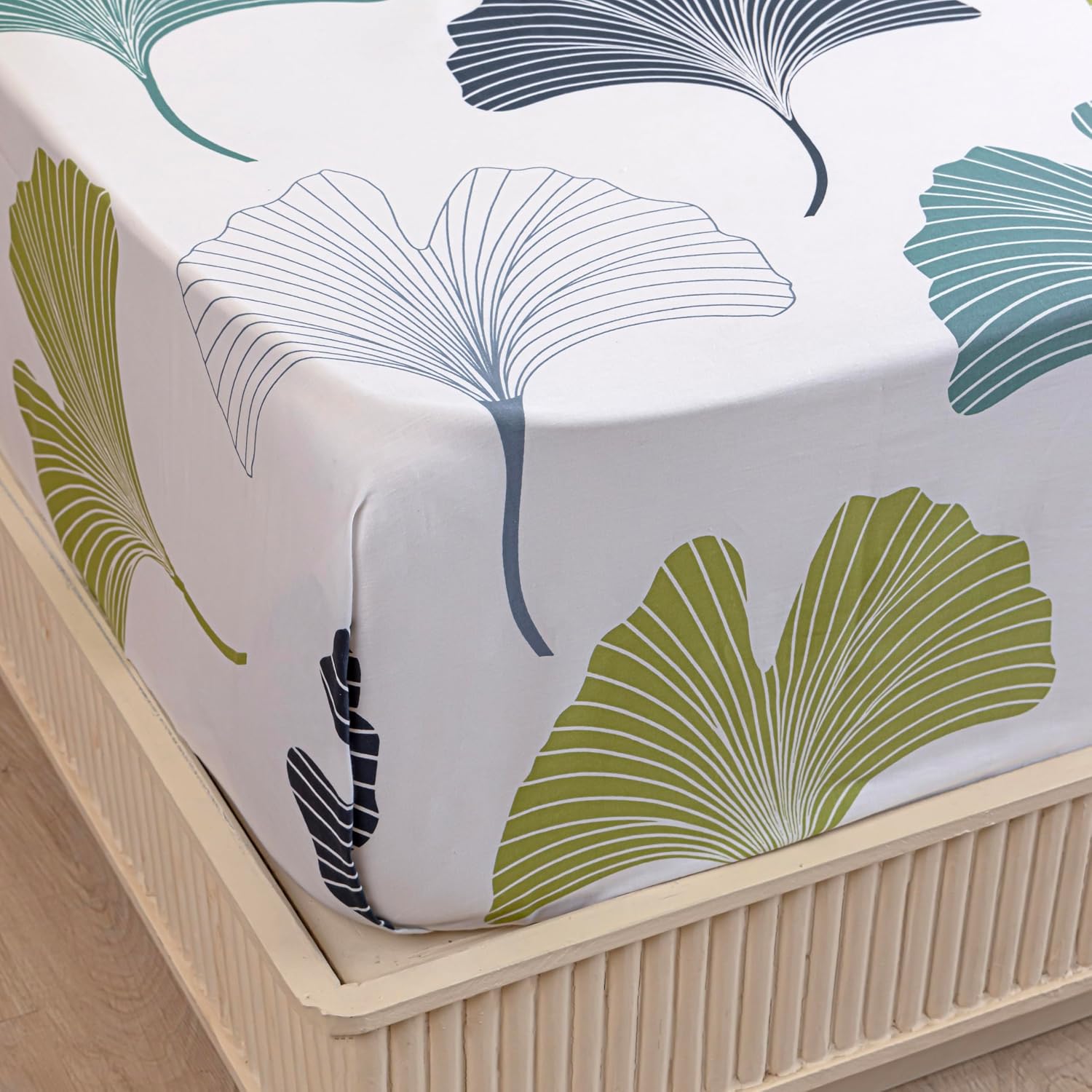 White & Green King Size Bedsheet With 2 Pillow Covers - 108 X 108 Inches | Luxurious Printed Flat Sheets | Perfect For Home Decor & Gifting