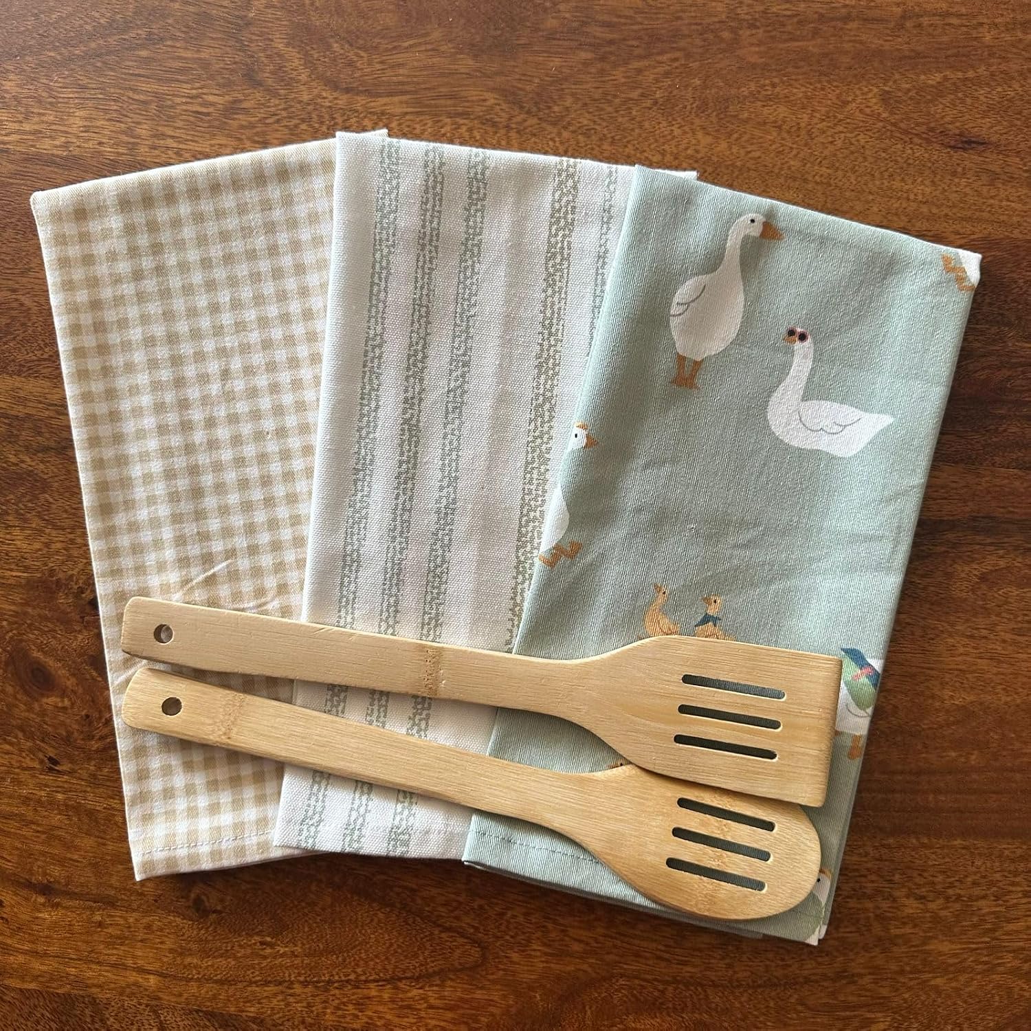 Oak & Lily 100% Cotton Kitchen Napkins Dish Towels 350 Gsm | Premium European Quality Washable, Large Size Kitchen Cloth For Roti, Cleaning, Drying | Green Duck (Set Of 3)
