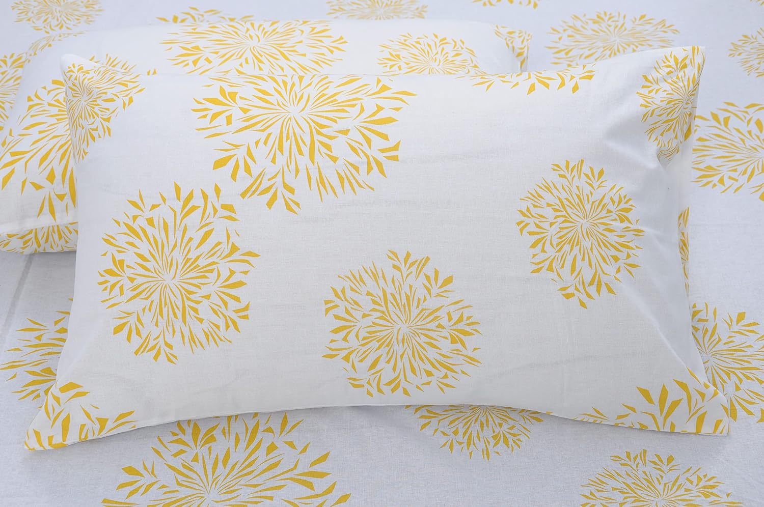 1 Single Bedsheet With 1 Pillow Cover | Durable & Long Lasting Fabric, Easy Hand & Machine Wash | Size - 55 X 88 Inches, White & Yellow