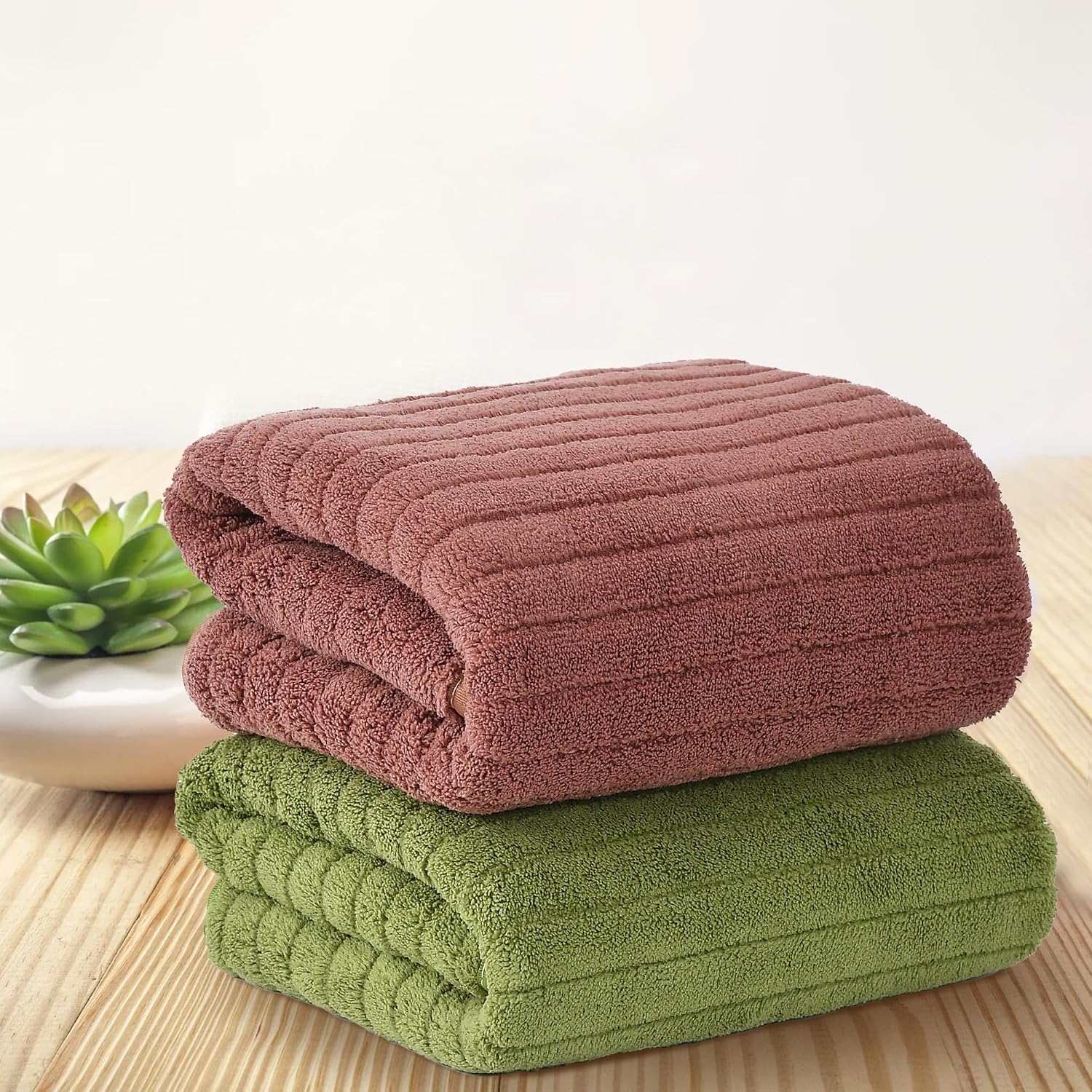 Urbanleaf Microfiber Large Bath Towel 644 Gsm | Quick Dry Super Absorbent Bath Towel For Men & Women (Coral & Green Stripe)