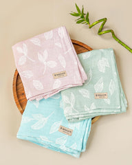 100% Bamboo Jacquard Bath Towels 900 Gsm | Ultra Soft, Quick Dry, Antibacterial Quatrefoil Or Botanica Design (Pink, Green & Blue) - Set Of 3