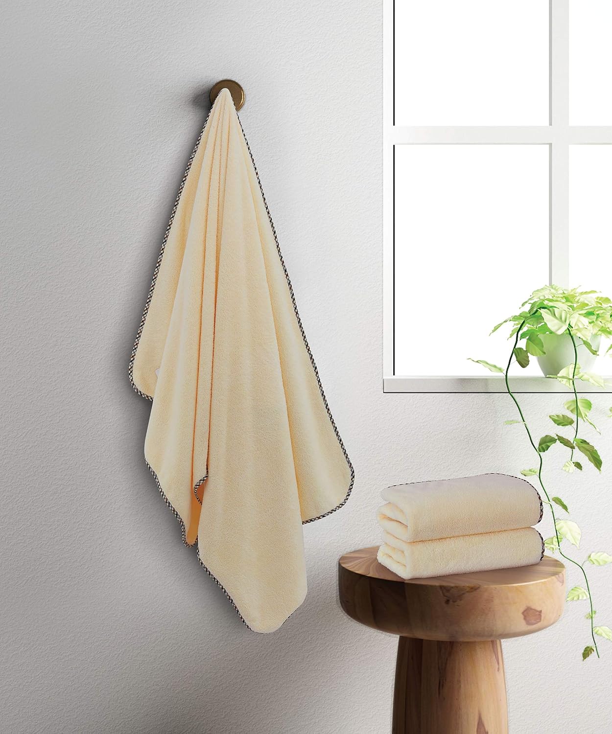Spread Spain Microfiber Hand Towels 400 Gsm | Coral Extra Soft Plush & High Absorbent Towel For Gym & Workout - Pack Of 2 (Peach)