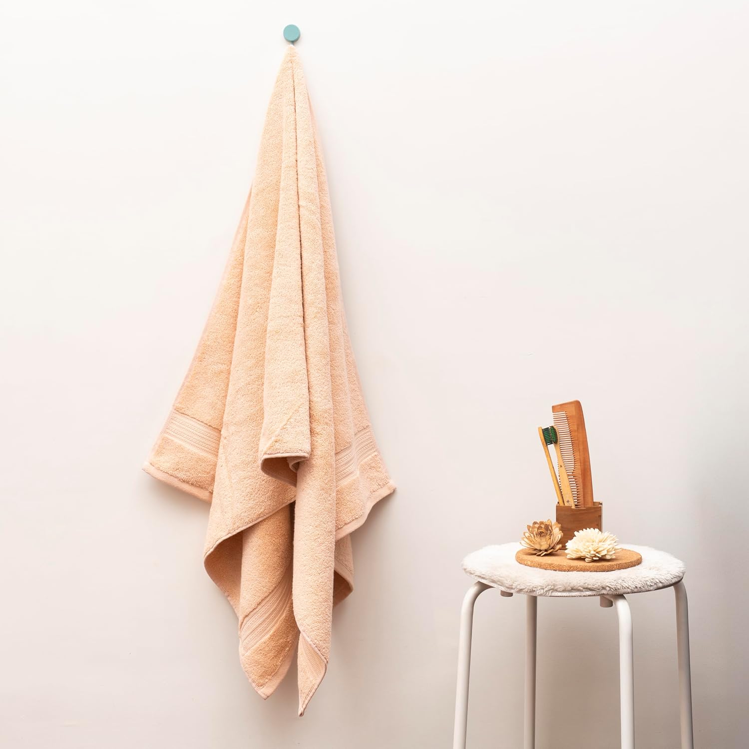 Vilasiya Plushwave 100% Cotton Bath Towel 650 Gsm | Zero Twist Yarn Luxurious Soft & Extra Absorbent Bath Towel (Peach)