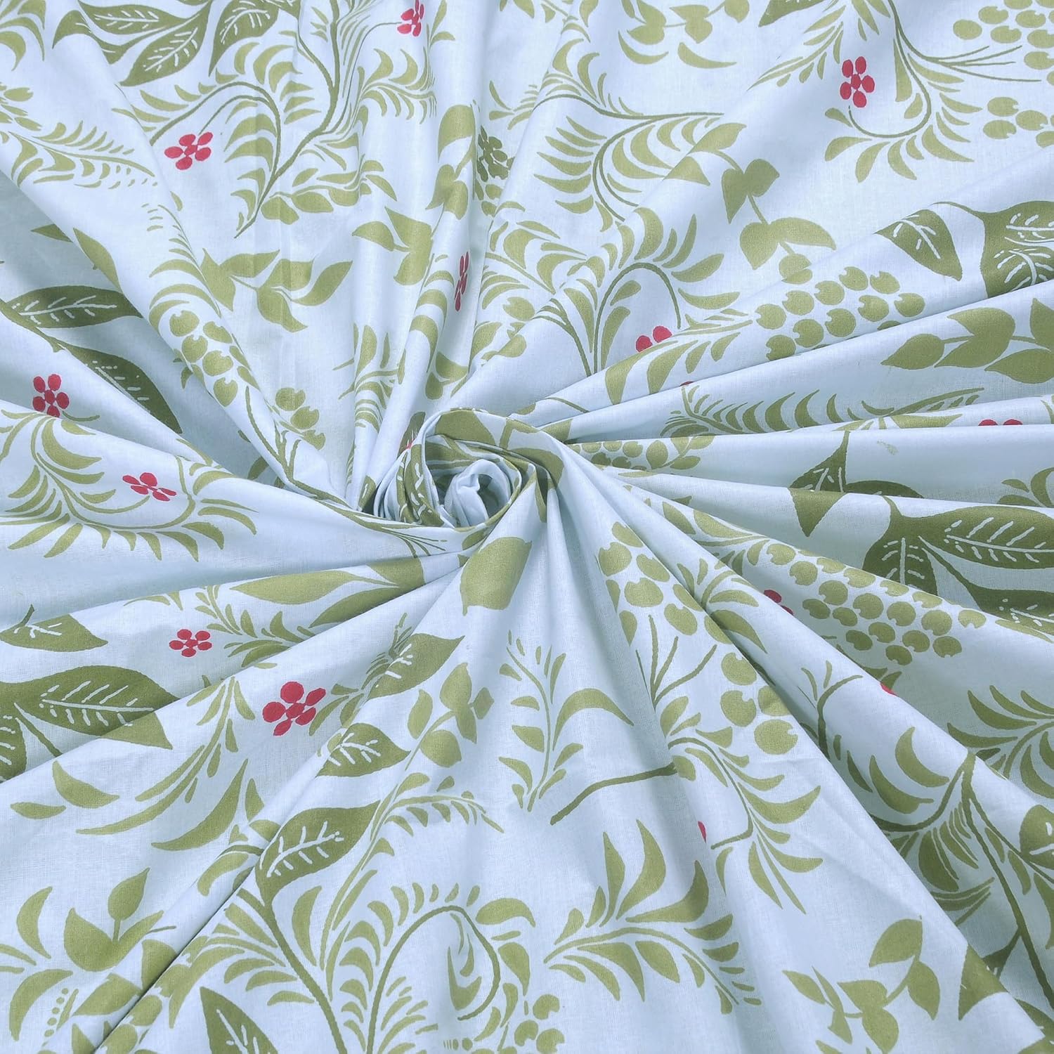 King Size For Double Bedsheet 2 Pillow Covers - 108 X 108 Inches, White & Green | Soft & Durable For Everyday Use - All Season Comfort
