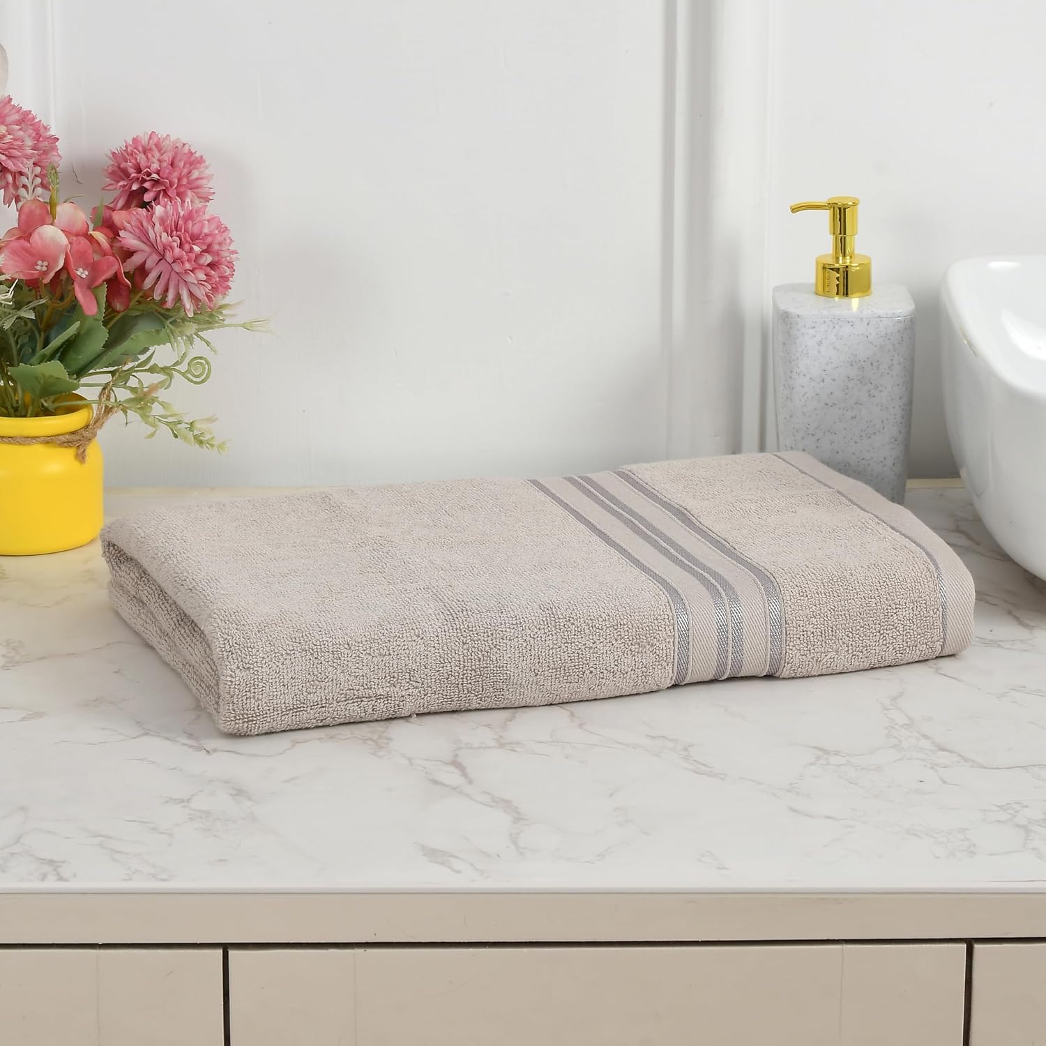 Cotton Bolls Textiles 100% Cotton Bath Towel 600 Gsm | Super Soft & Absorbent Quick-Dry Bath Towel Textured & Durable Cotton Towel (Light Beige)