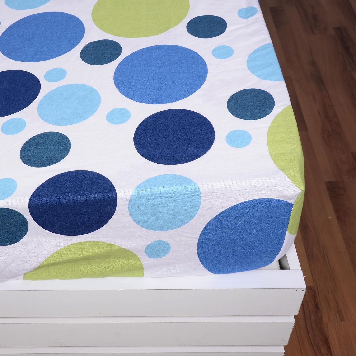 Super Soft Single Fitted Bedsheet With 1 Pillow Cover | 57 X 78 + 6 Inches, Blue & White - Perfect For Use In Bedrooms, Guest Rooms, Dormitories