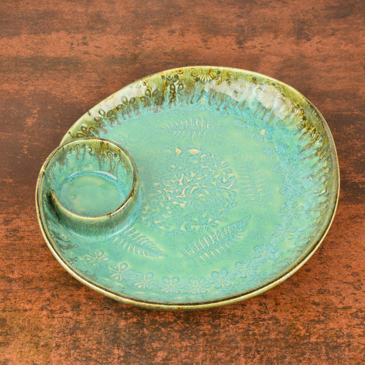 Luxurious Hand Embossed Ceramic Chip & Dip Platter With Fixed Dip Bowl - Turquoise Green, 11 Inches, 1300 Gm | Starter Serving Platter - Kebab Platter