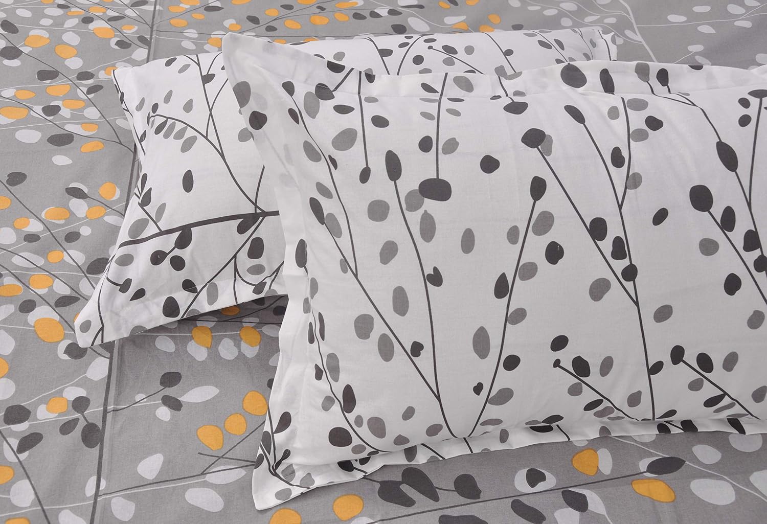 Bedsheet For Double Bed With 2 Pillow Covers | Soft, Lightweight & Breathable Cotton Bedsheet | Queen Size - 88 X 96 Inches, Grey & White